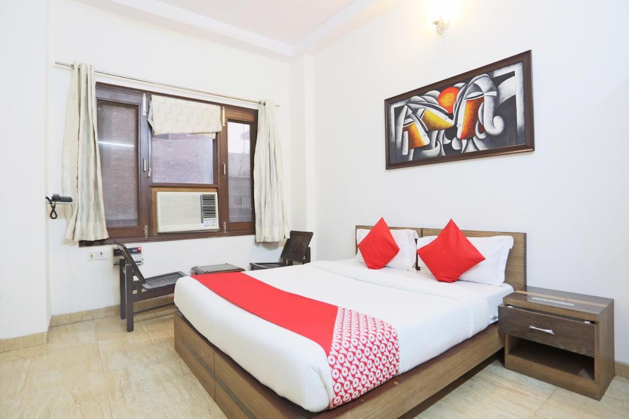 Oyo 72519 Meera Bhawan Hotel Vrindāvan Exterior foto